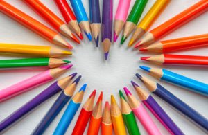 colored pencils 1761449 640