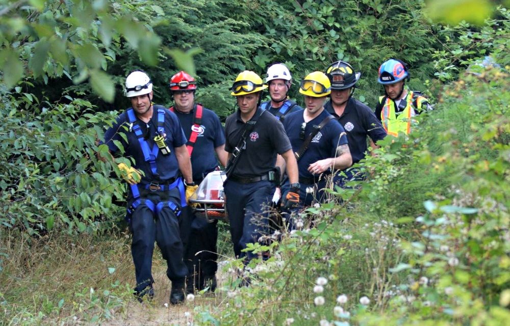 Woman Who Fell from Trail Above Green River Rescued by Rope Teams