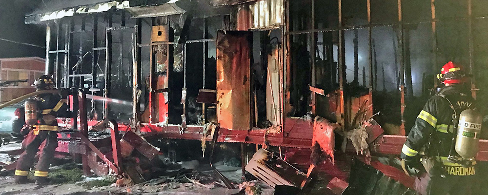 Five escape fire in Kent early Monday morning