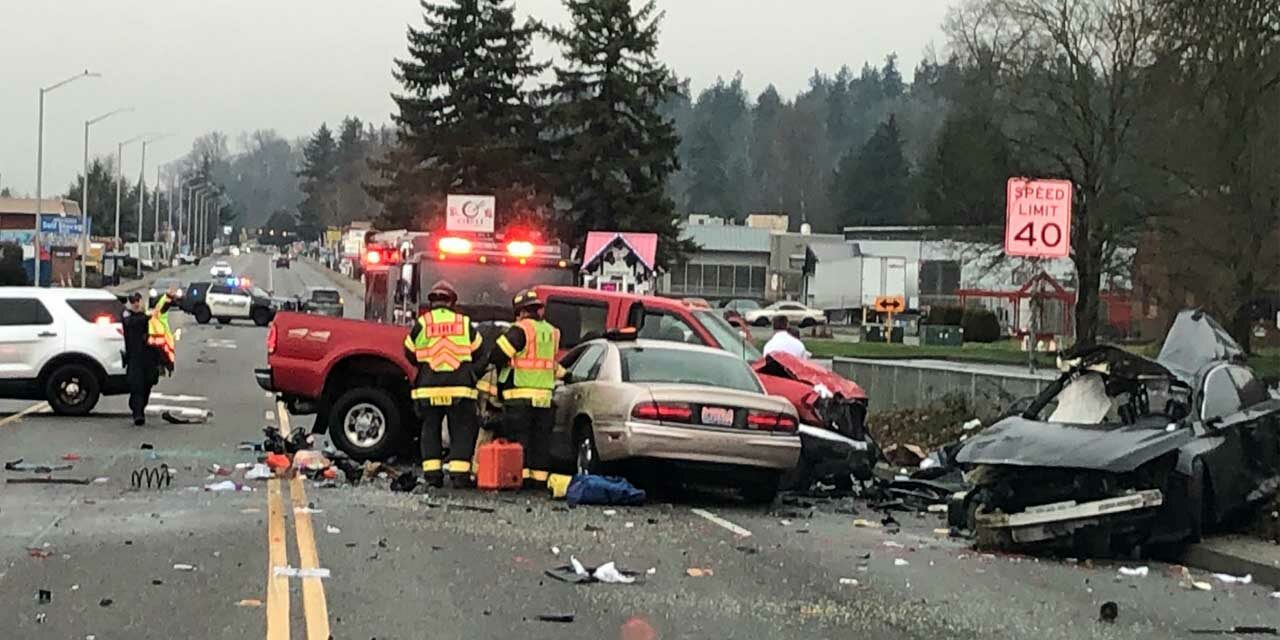 One killed in 4-vehicle collision in Kent Saturday