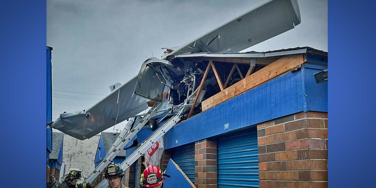2 suffer injuries after small plane crashes into storage unit in Kent Saturday