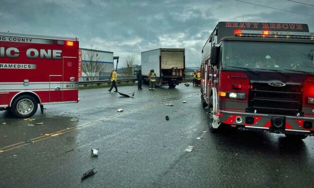 Fatal collision kills 1, closes West Valley Highway in Kent Sunday